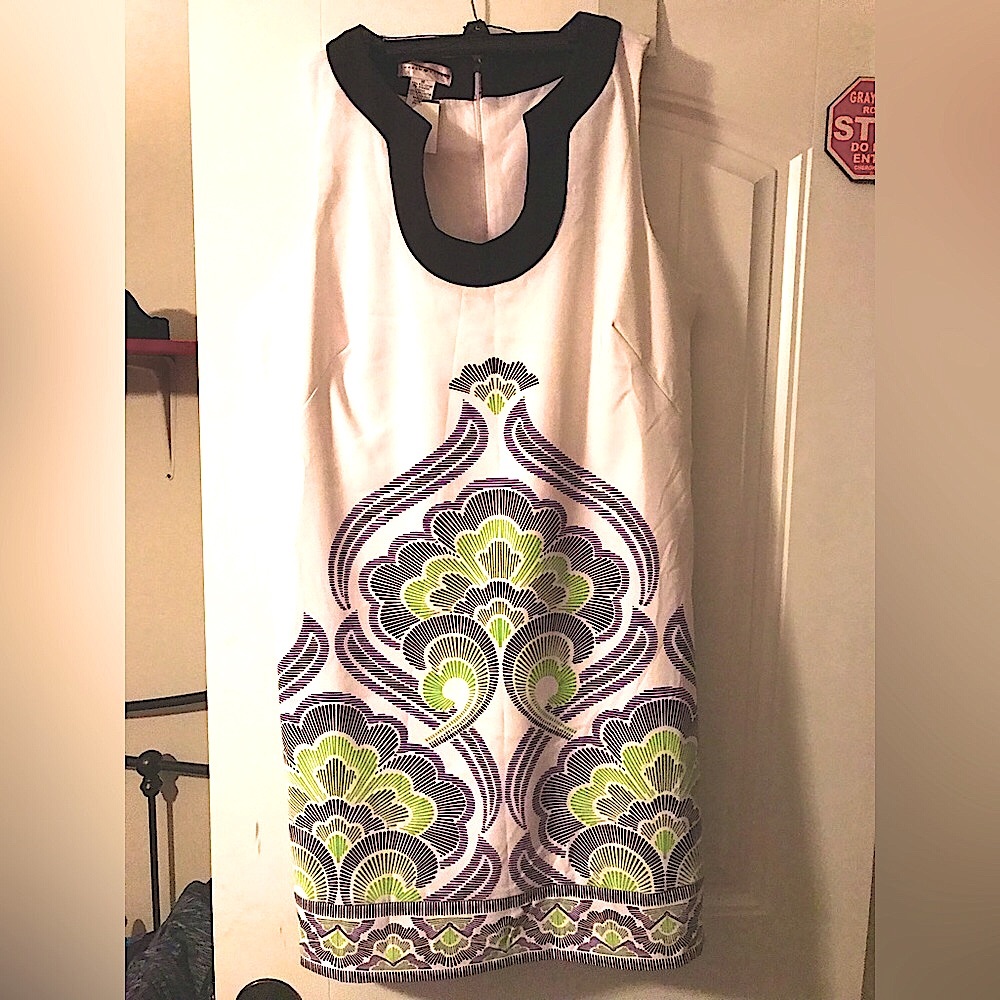 Beautiful sleeveless dress 👗 NWOT!